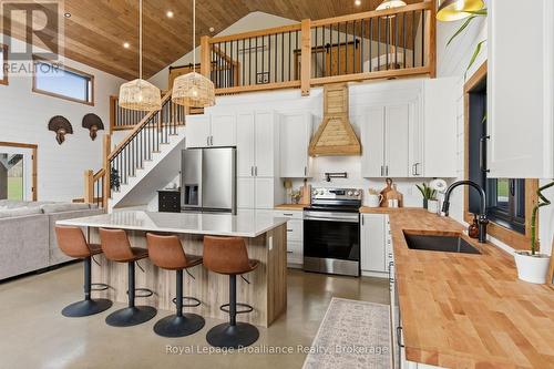 375 Ventress Road, Cramahe, ON - Indoor Photo Showing Kitchen With Upgraded Kitchen