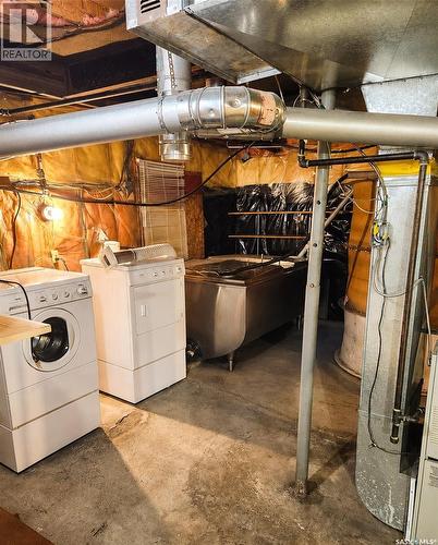 267 Lakeshore Drive, Emma Lake, SK - Indoor Photo Showing Laundry Room