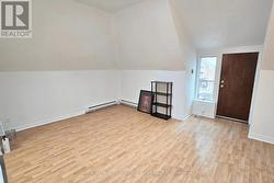 3 - 118 PEMBROKE STREET Toronto, ON M5A 2E5