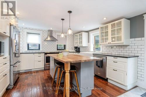 44 Krug Street, Kitchener, ON - Indoor Photo Showing Dining Room