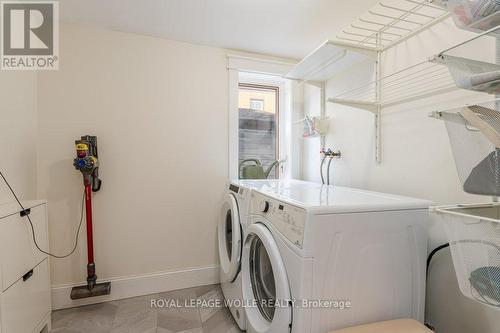 44 Krug Street, Kitchener, ON - Indoor Photo Showing Kitchen