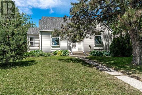 272 JOHN STREET N  Stratford, ON N5A 6M1