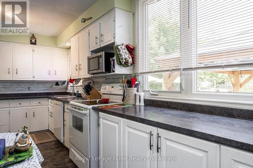 272 John Street N, Stratford, ON - Indoor Photo Showing Kitchen