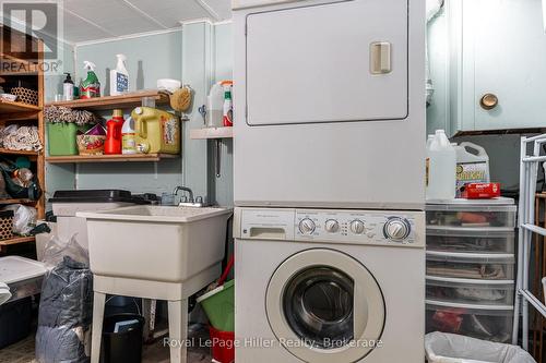 272 John Street N, Stratford, ON - Indoor Photo Showing Laundry Room