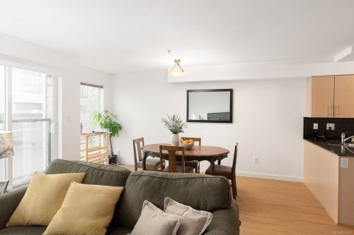 #204-1405 Esquimalt Rd, Esquimalt, BC - Indoor
