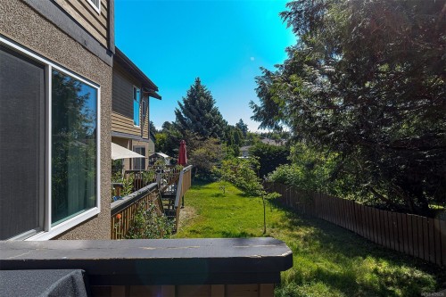 533 Crossandra Cres, Saanich, BC 
