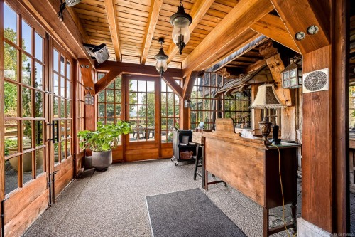 1760 Riverside Lane, Courtenay, BC 