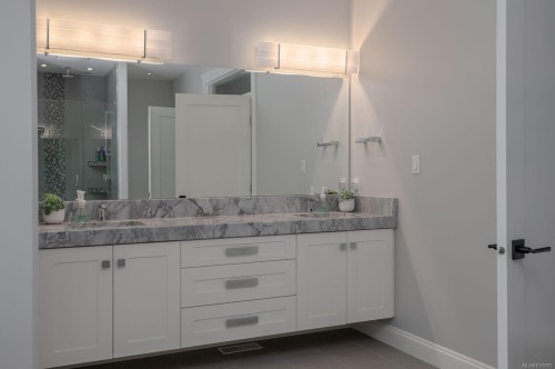 6181 Chase Dr, Port Alberni, BC 