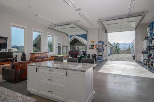 6181 Chase Dr, Port Alberni, BC 