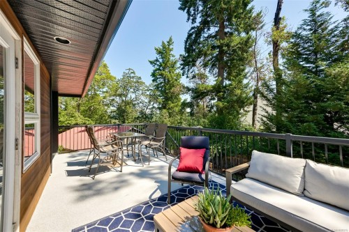 6799 Jedora Dr, Central Saanich, BC 