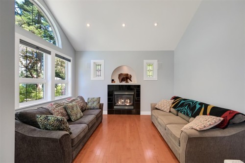 6799 Jedora Dr, Central Saanich, BC 