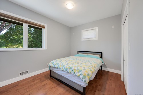 6799 Jedora Dr, Central Saanich, BC 