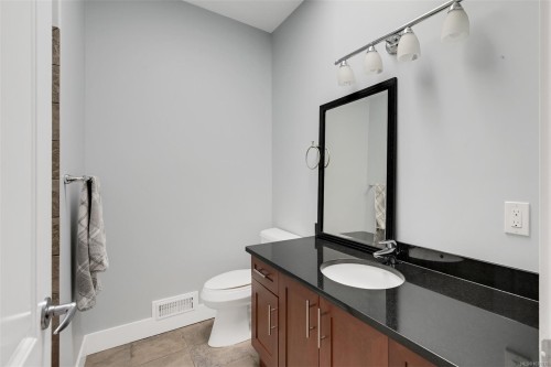 6799 Jedora Dr, Central Saanich, BC 