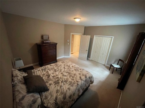 6799 Jedora Dr, Central Saanich, BC 