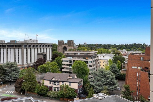 #1502-751 Fairfield Rd, Victoria, BC - Outdoor