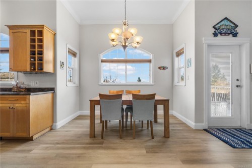 608 Nelson Rd, Campbell River, BC 