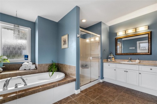 608 Nelson Rd, Campbell River, BC 