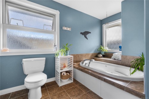 608 Nelson Rd, Campbell River, BC 