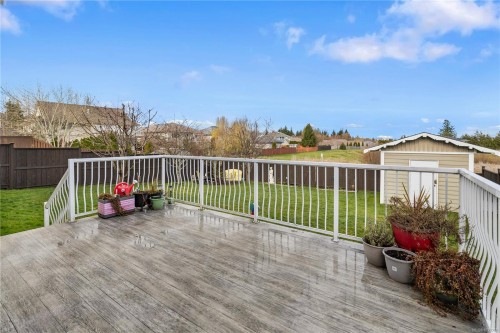 608 Nelson Rd, Campbell River, BC 