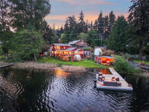 4921 Prospect Ave, Saanich, BC 