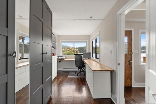 4921 Prospect Ave, Saanich, BC 