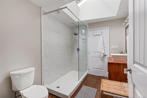 4921 Prospect Ave, Saanich, BC 