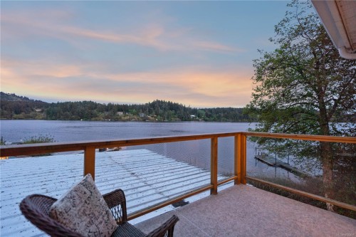 4921 Prospect Ave, Saanich, BC 