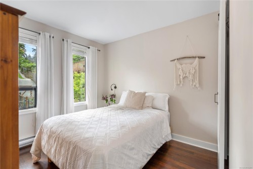 4921 Prospect Ave, Saanich, BC 