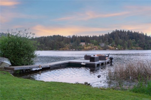 4921 Prospect Ave, Saanich, BC 