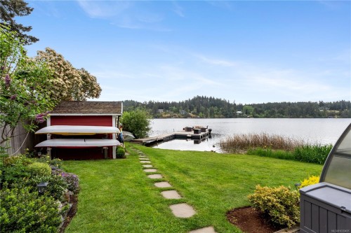 4921 Prospect Ave, Saanich, BC 