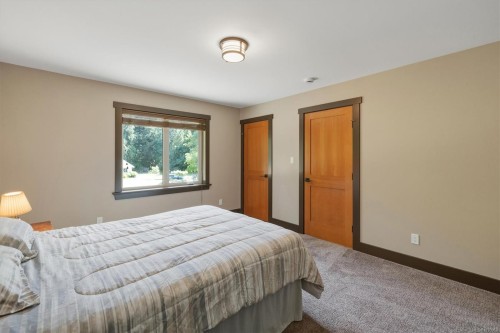 352 Ships Point Rd, Fanny Bay, BC 
