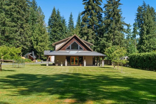 352 Ships Point Rd, Fanny Bay, BC 