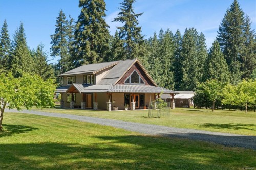 352 Ships Point Rd, Fanny Bay, BC 