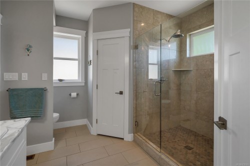 2613 Sunderland Rd, Campbell River, BC 