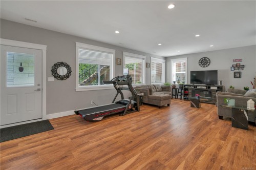 2613 Sunderland Rd, Campbell River, BC 
