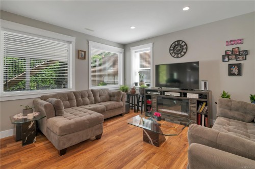 2613 Sunderland Rd, Campbell River, BC 