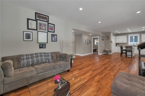 2613 Sunderland Rd, Campbell River, BC 