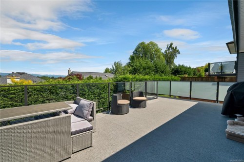 2613 Sunderland Rd, Campbell River, BC 