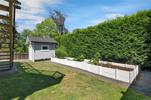 2613 Sunderland Rd, Campbell River, BC 