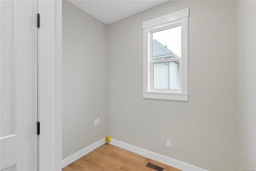 4721 Elizabeth St, Port Alberni, BC 