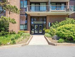 1201 5572 North Ridge Road  Halifax, NS B3K 5K2