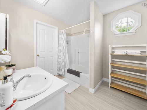 39 Ahmadi Crescent, Bedford, NS 