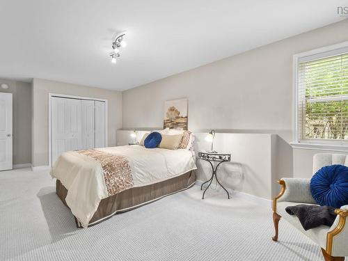 39 Ahmadi Crescent, Bedford, NS 