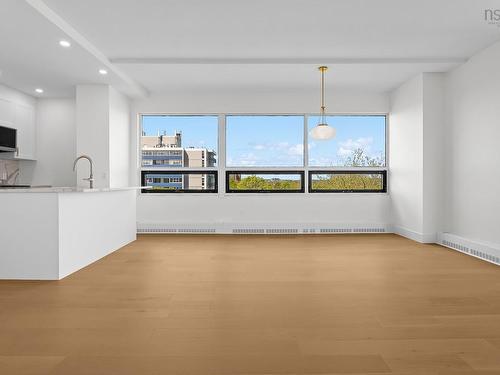 702 6095 Coburg Road, Halifax, NS 