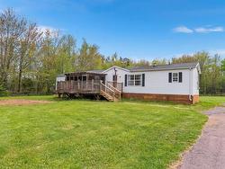 2328 LINKLETTER Miscouche, PE C1N 4J8