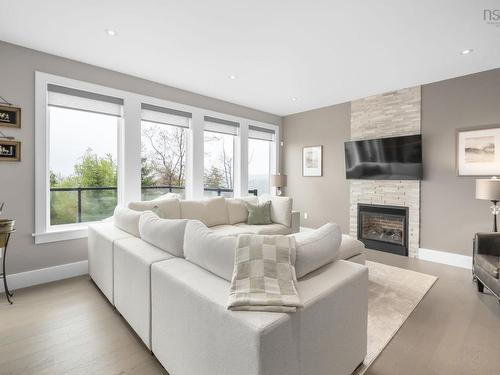 61 Maple Grove Avenue, Timberlea, NS 
