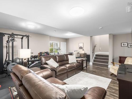 61 Maple Grove Avenue, Timberlea, NS 