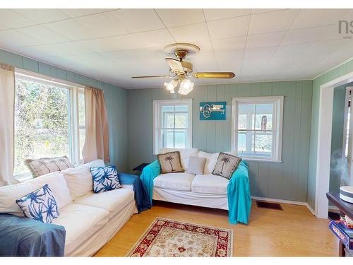 9399 Ns-16, Cooks Cove, NS 