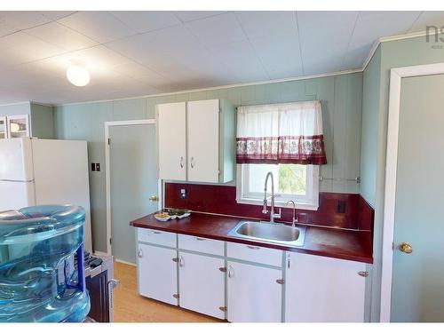 9399 Ns-16, Cooks Cove, NS 