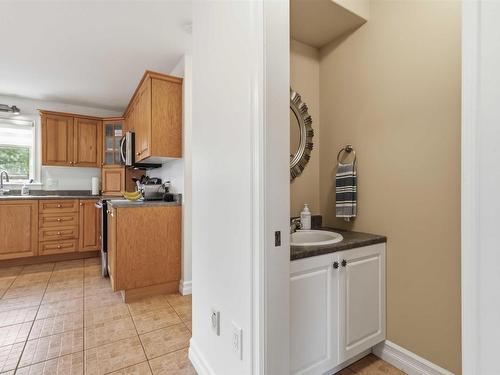 24 Morris Lake Drive, Dartmouth, NS 